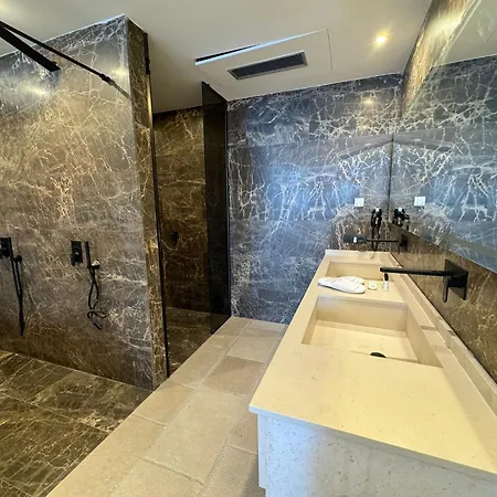 Al Isola Di 4* Capri