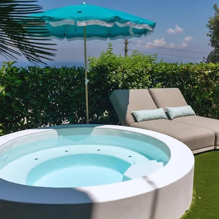 Al & Private Pool